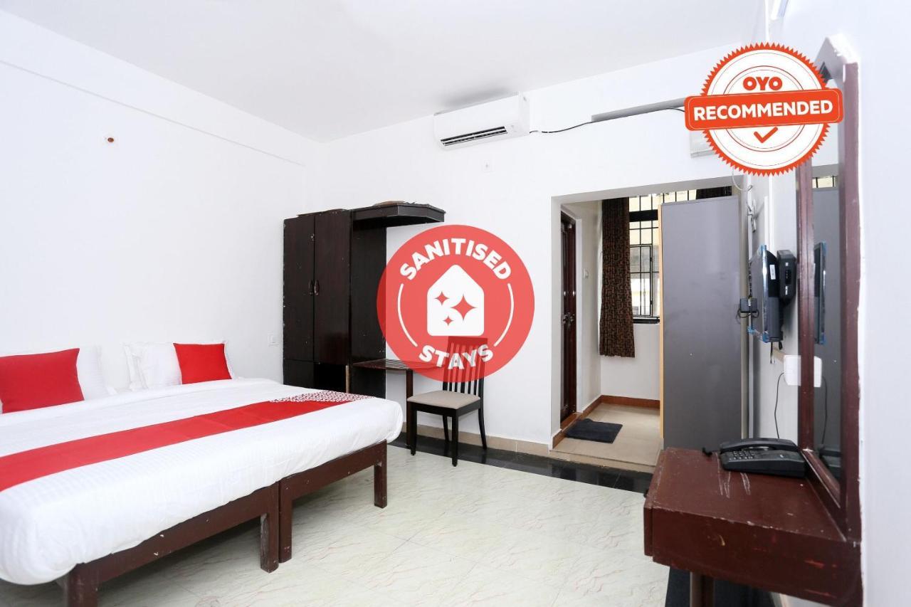 Oyo Flagship Kaveri Tourist Home Guruvāyūr Екстериор снимка