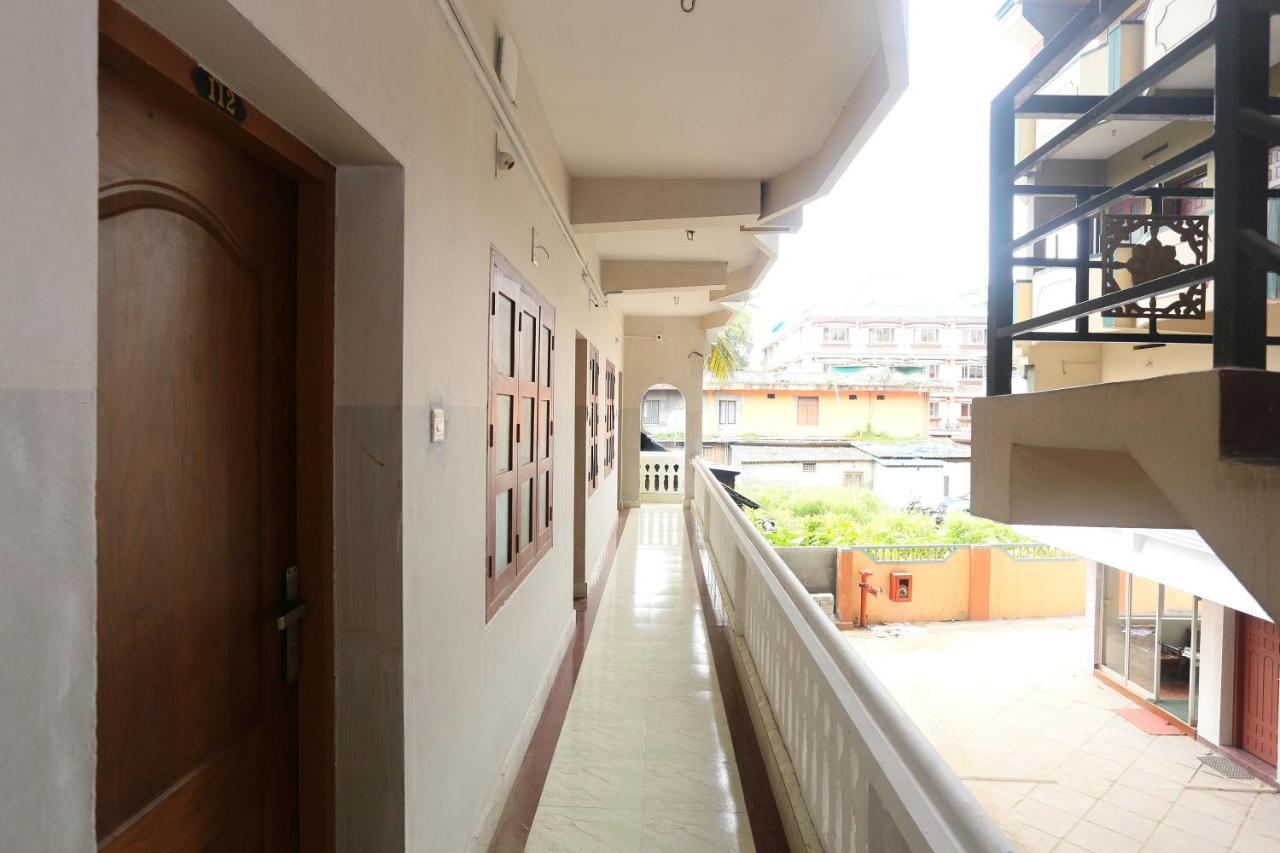 Oyo Flagship Kaveri Tourist Home Guruvāyūr Екстериор снимка